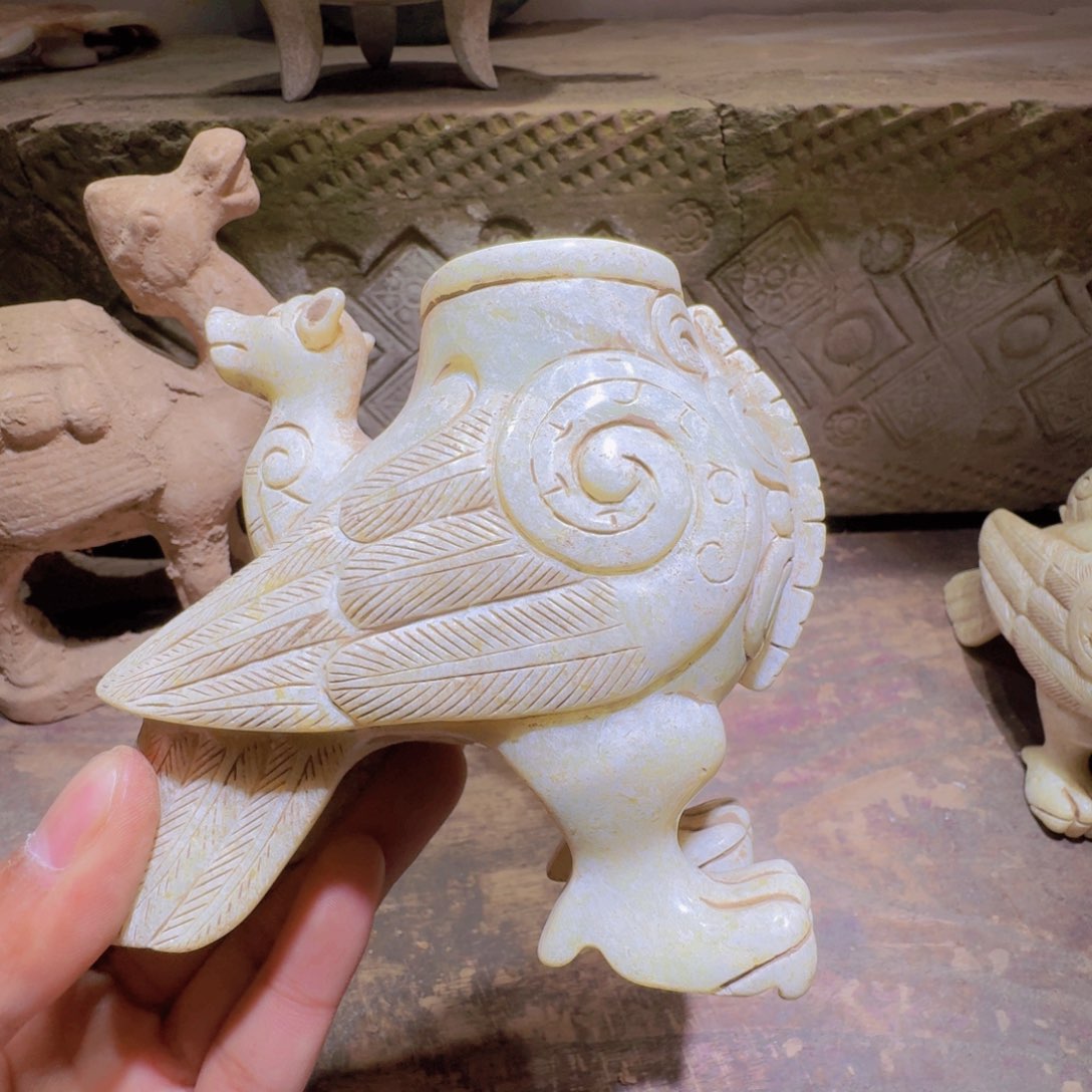 和田玉（糖玉）颈饰未镶嵌依*