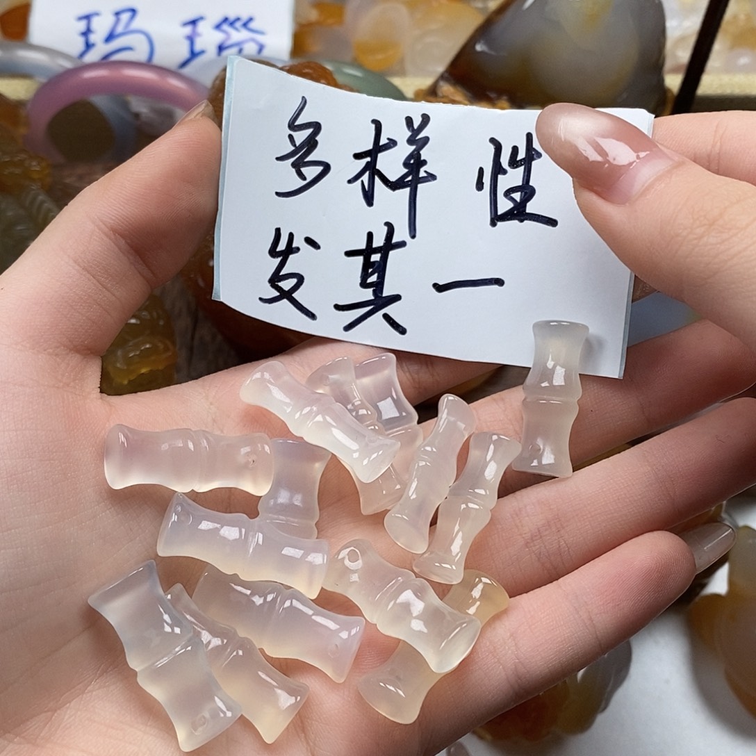 玛瑙/玉髓未镶嵌颈饰