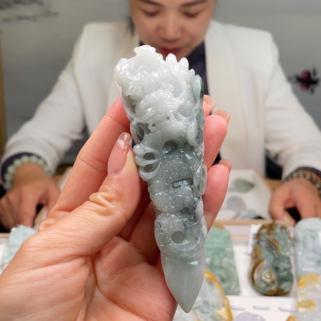 翡翠吊坠(不含链)未镶嵌