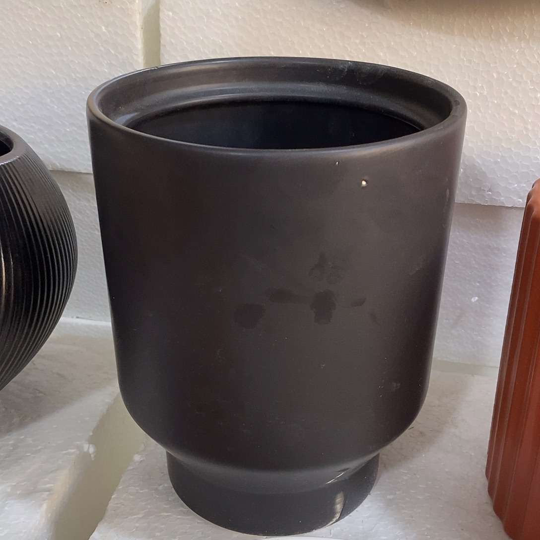 摆件陶盆有孔 瑕疵介意勿拍