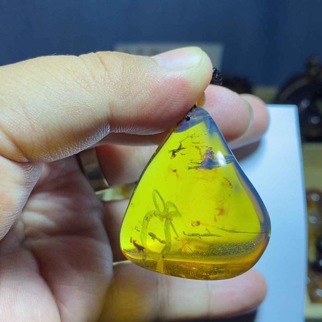 琥珀未镶嵌裸石珀