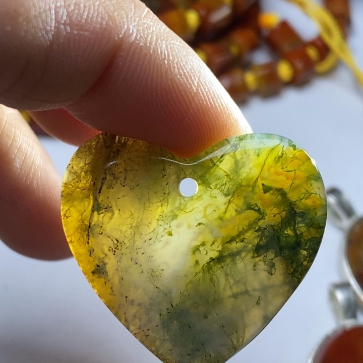 玛瑙/玉髓颈饰未镶嵌