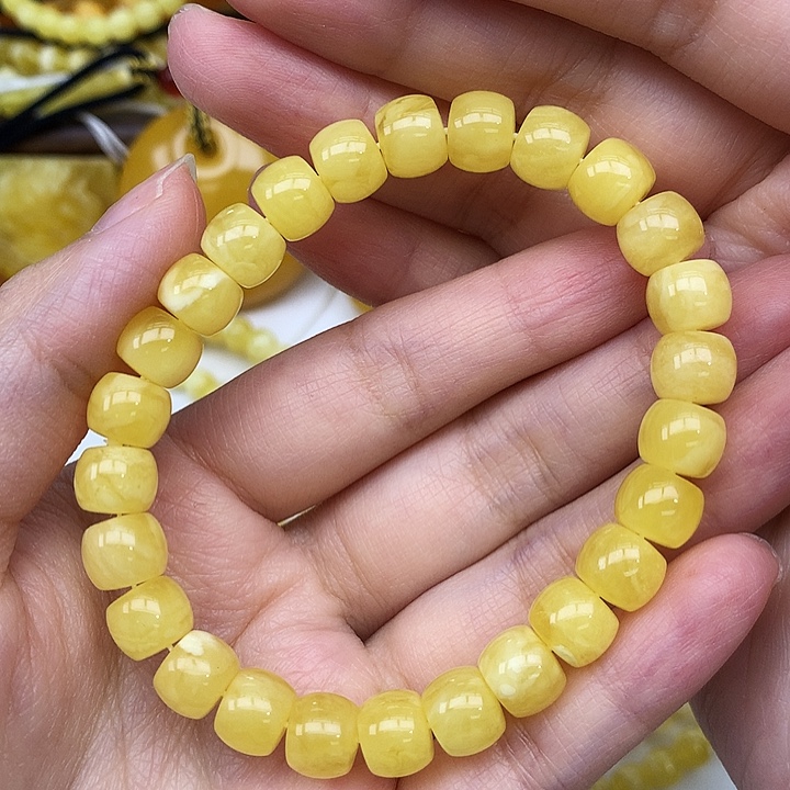 蜜蜡未镶嵌珠宝奇石