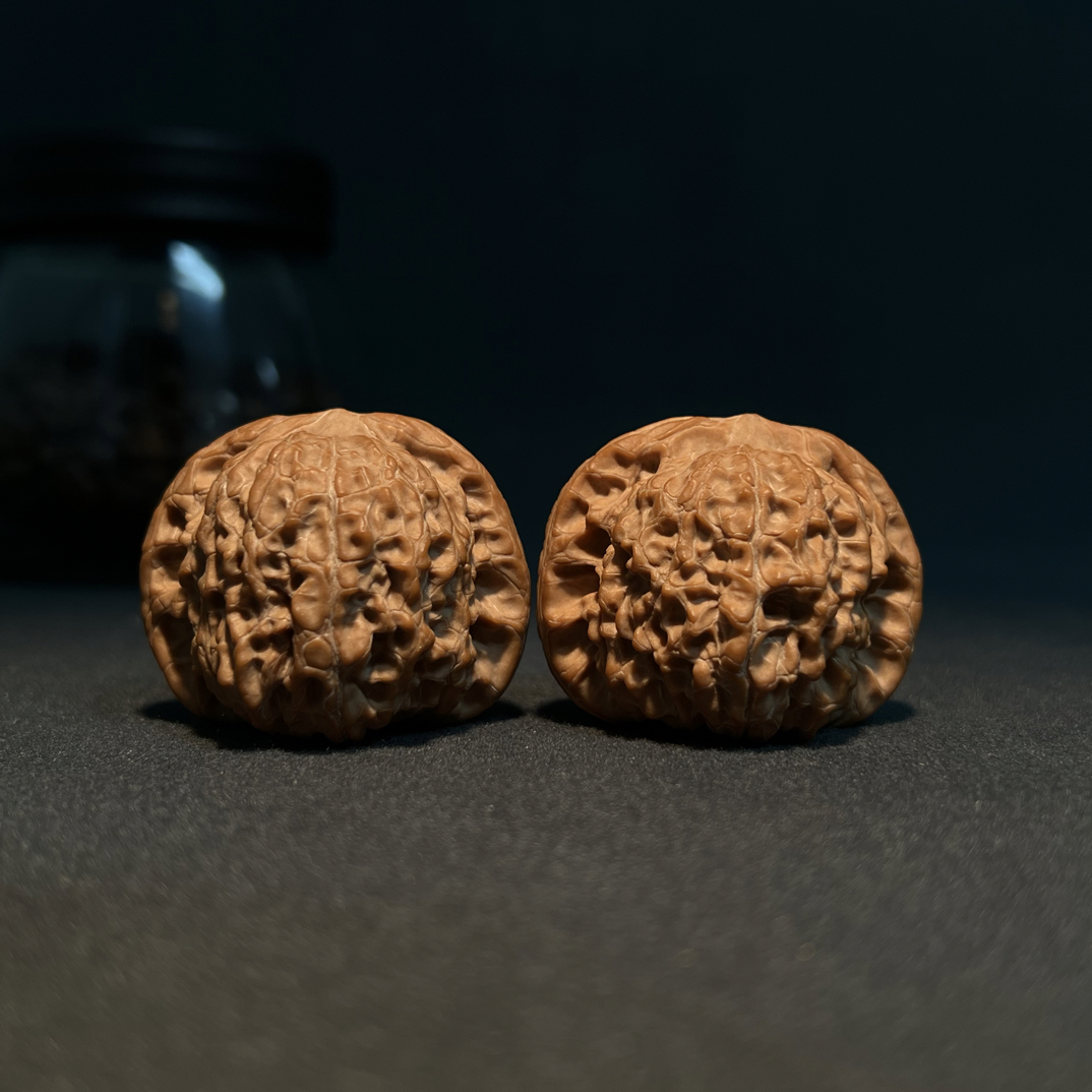 42全品血麒麟文玩核桃