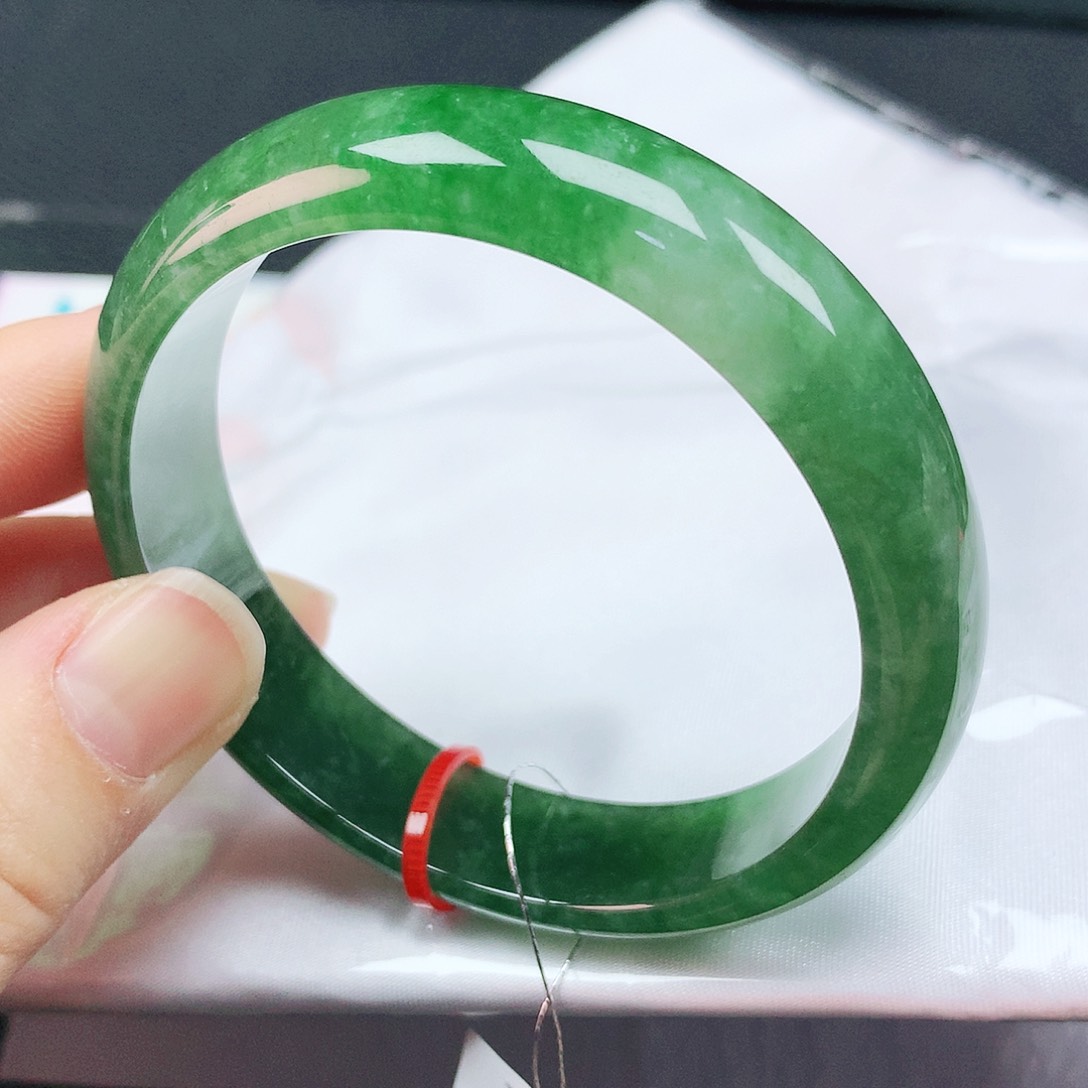 翡翠手镯未镶嵌55➕圈