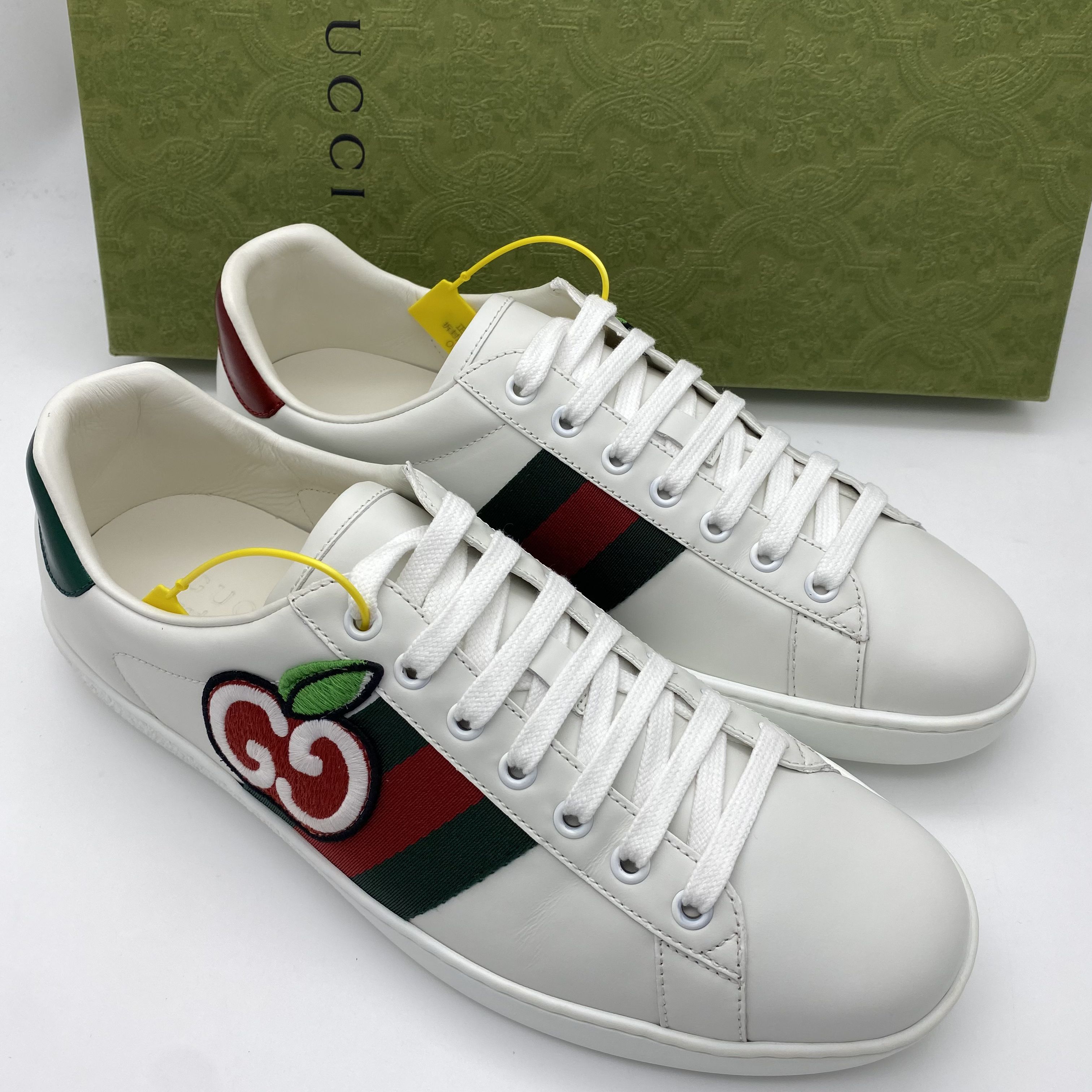 99新 GUCCI/古驰 42.5欧码/苹果刺绣经典织带休闲低帮板鞋/仅试穿