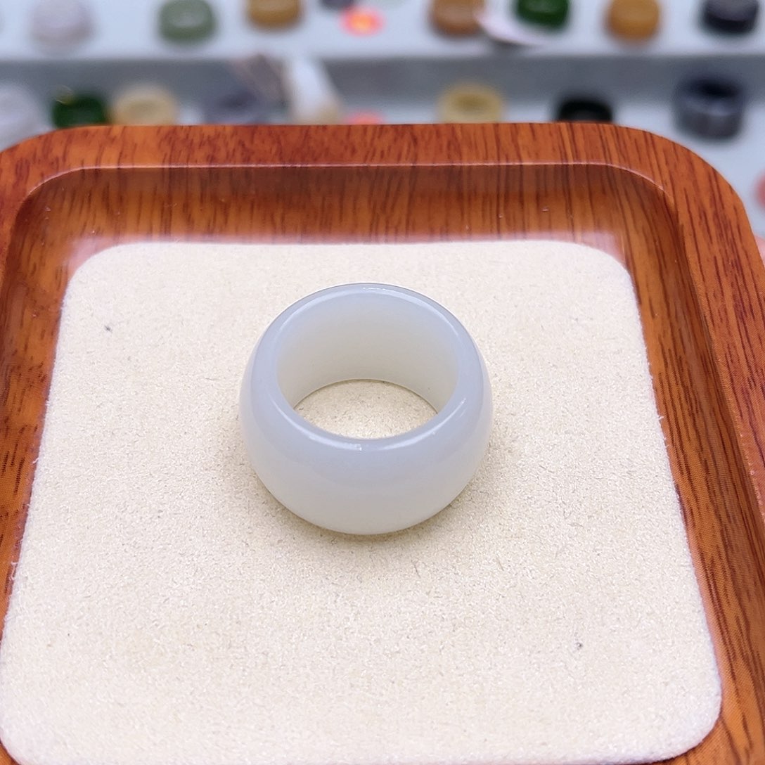 和田玉戒指未镶嵌20号