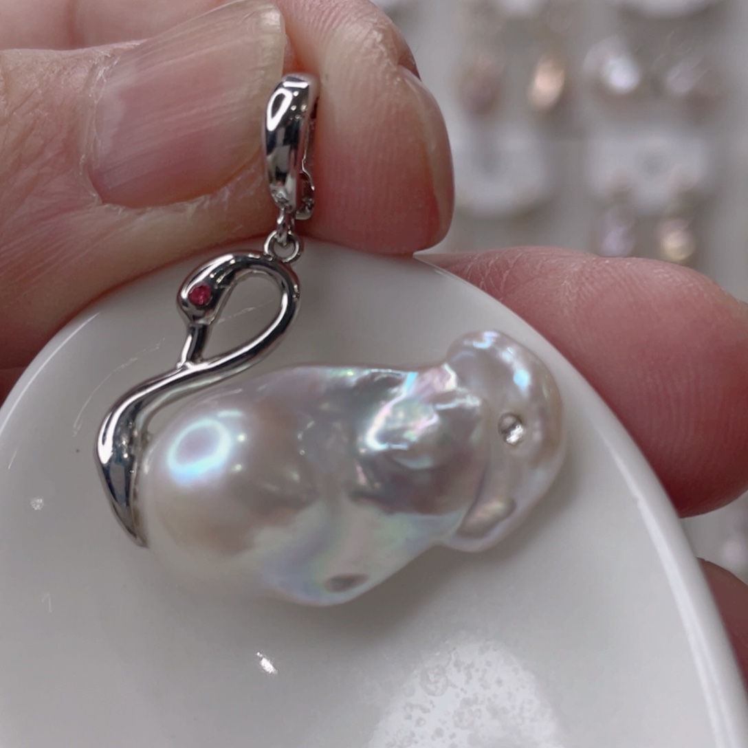 颈饰未镶嵌淡水珍珠