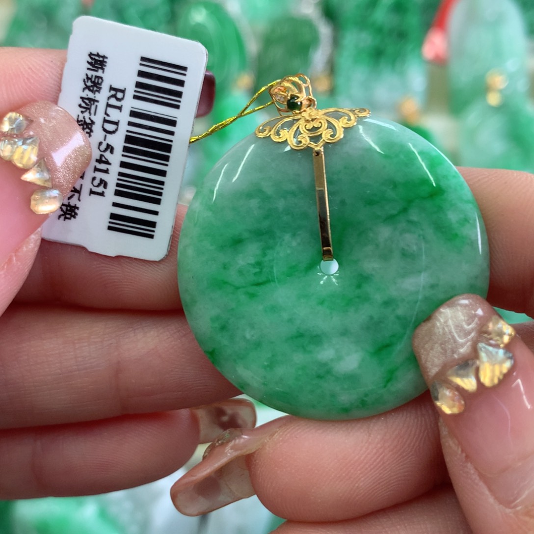 翡翠吊坠(不含链)18K金镶嵌