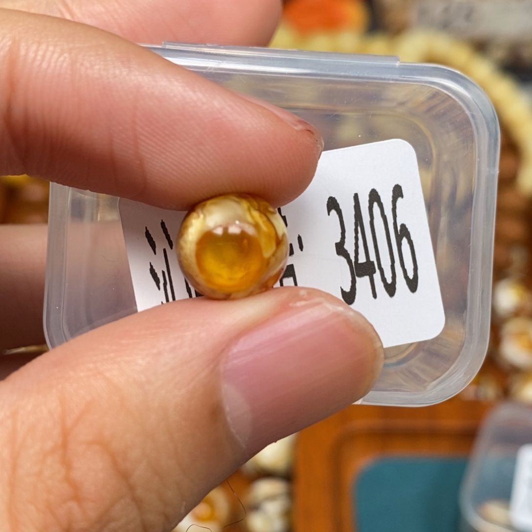 蜜蜡未镶嵌珠宝奇石3406