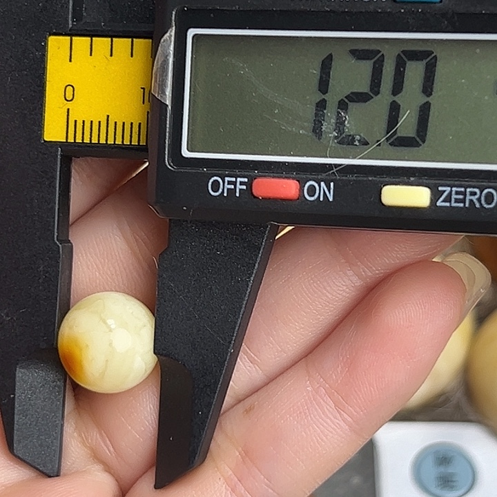 蜜蜡未镶嵌裸石蜜蜡420