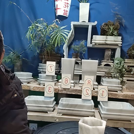 天然大理石花盆19元一个