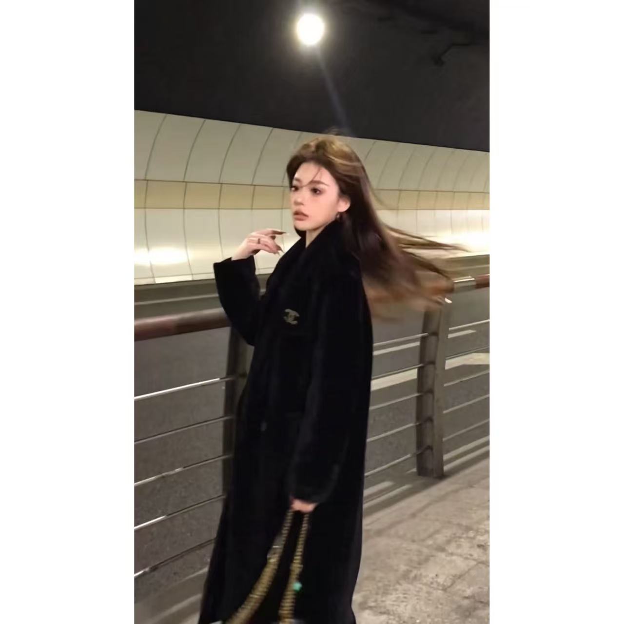 大璐● 小狐狸  冬新气质仿貂绒显瘦加厚毛呢外套大衣DLQ5DY8855