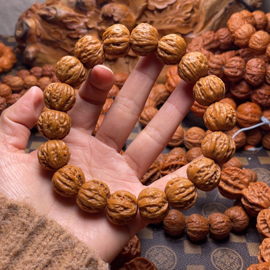 文玩核桃吊坠心**一树王京八棱6