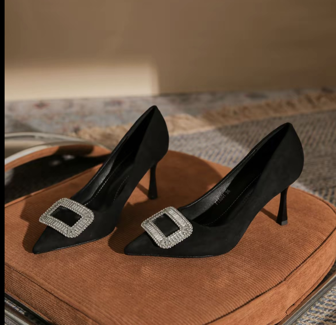 四季通用春季水钻长方扣尖头细跟高跟鞋百搭气质鞋子网红单鞋