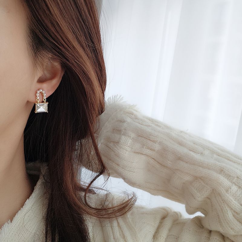 铜合金耳饰 耳钉小众独特高级感轻奢气质耳饰耳钉N4029