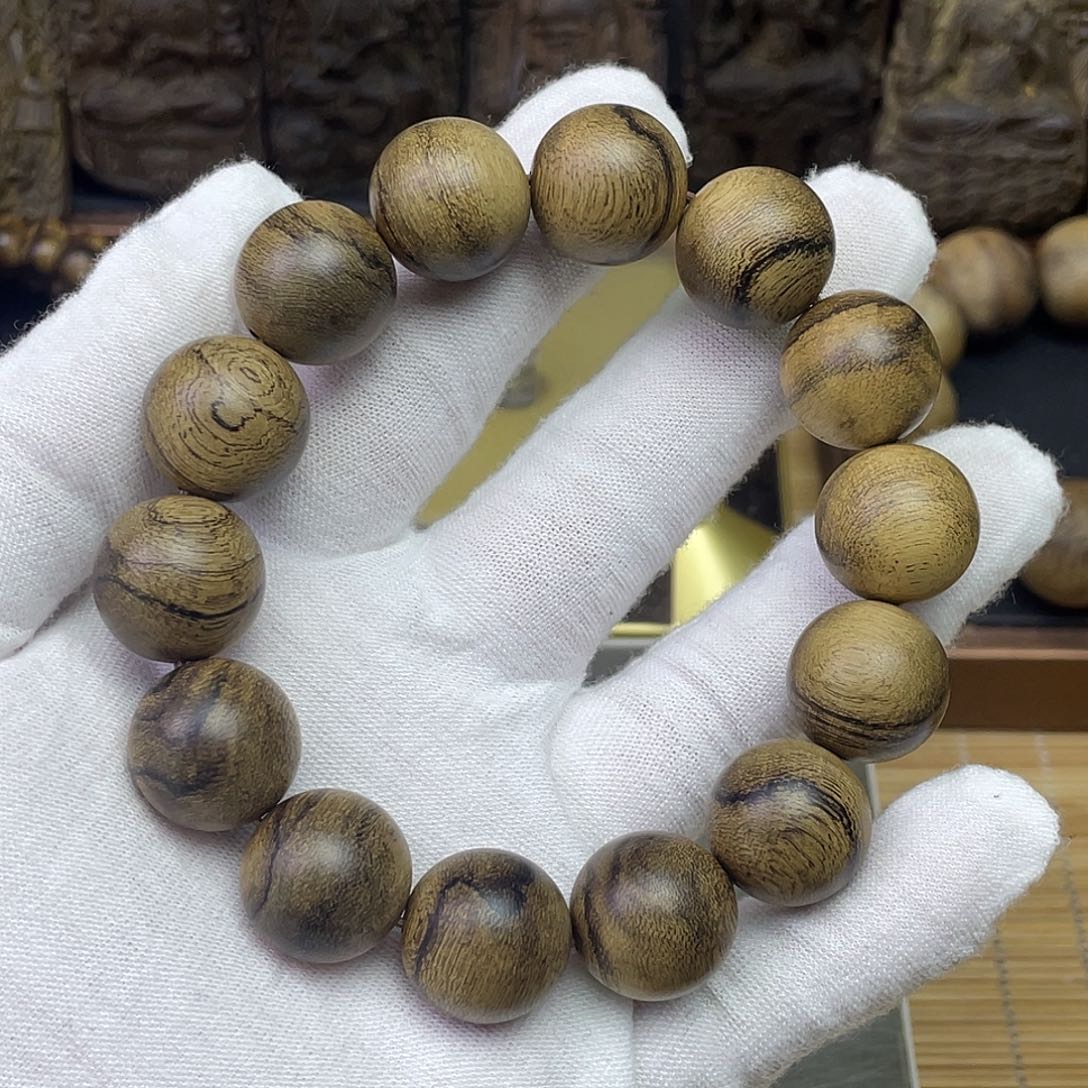 请***毛手串沉香达拉干………………