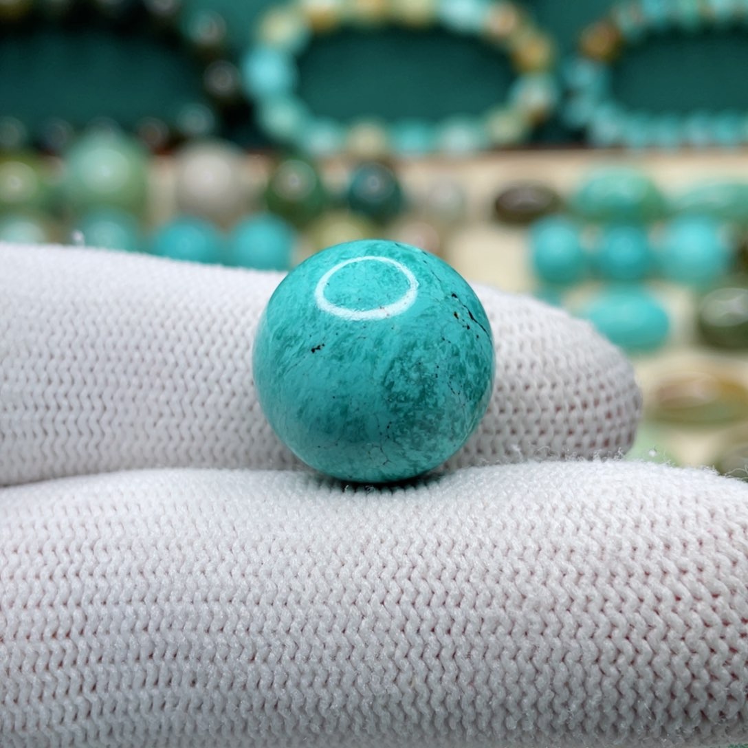 绿松石未镶嵌颈饰