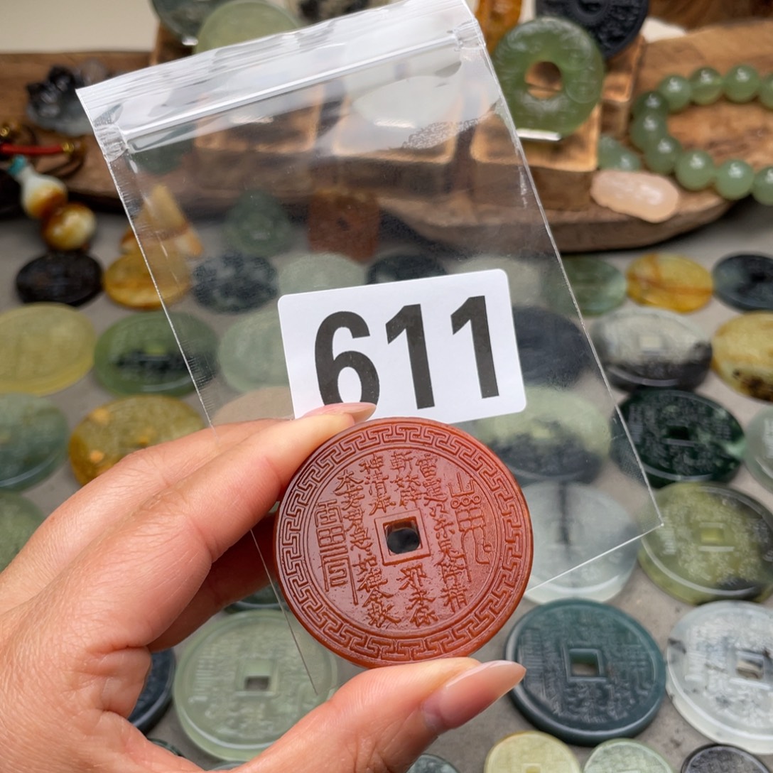 妙****蛇纹石玉未镶嵌颈饰