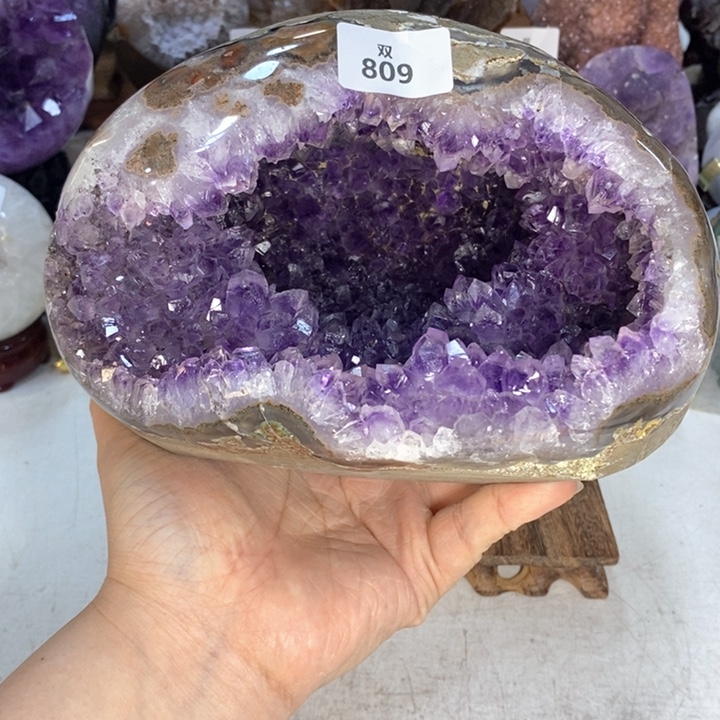 未镶嵌水晶大型摆件（非配饰）