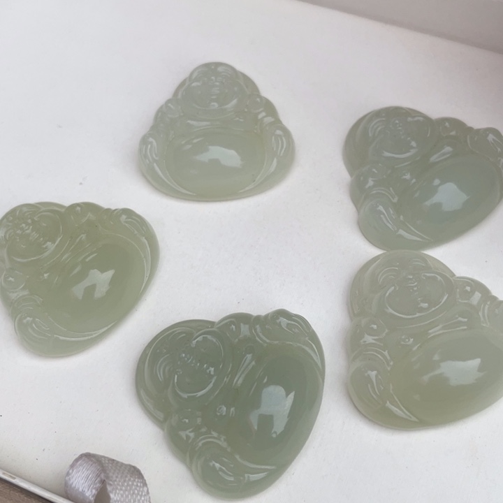 和田玉未镶嵌颈饰多样性发货，发其一