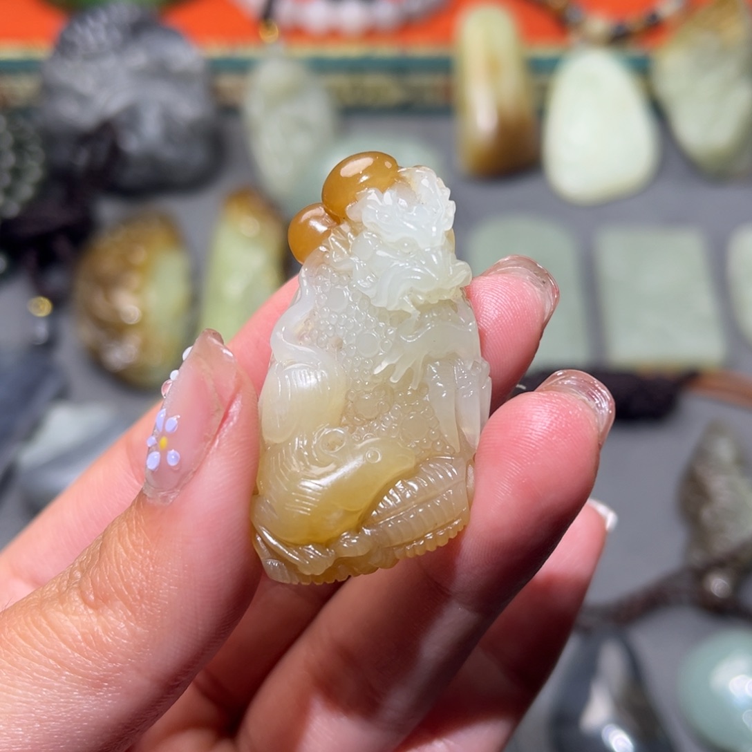 和田玉挂件未镶嵌