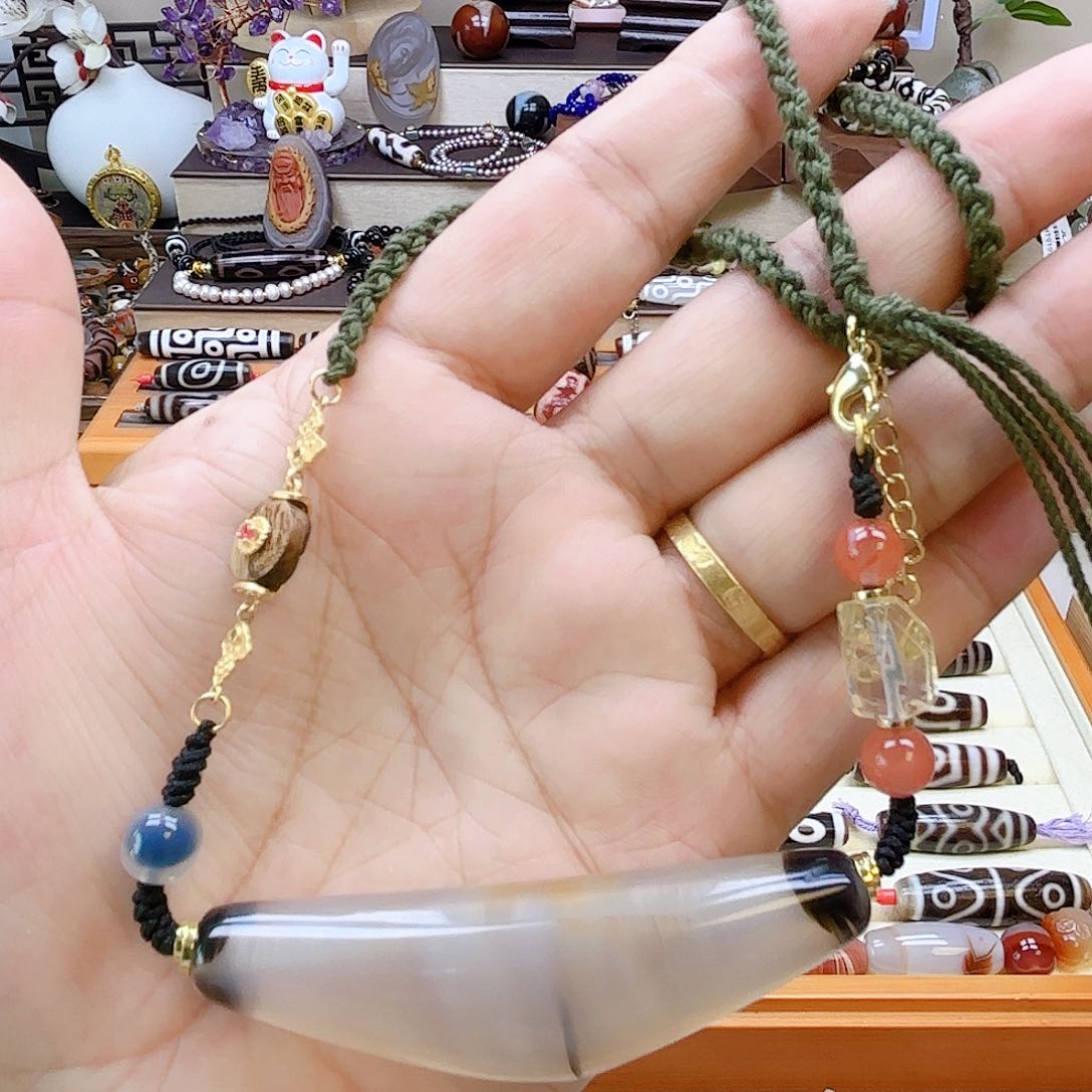 合金颈饰玛瑙/玉髓