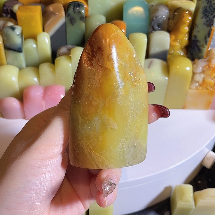 青田石老矿黄金耀