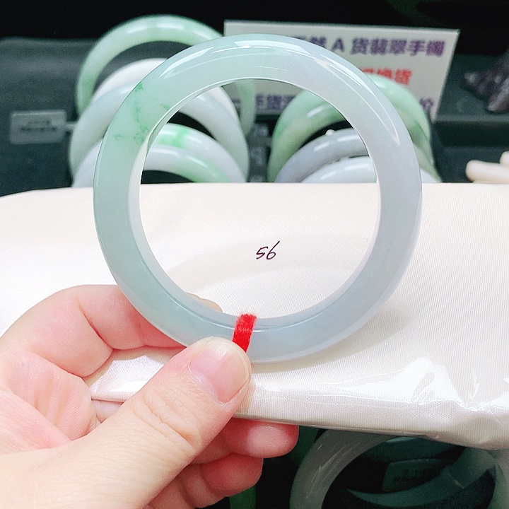 翡翠未镶嵌手镯36