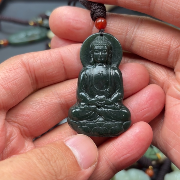 和田玉吊坠未镶嵌