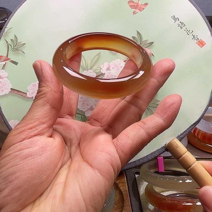 玛瑙/玉髓未镶嵌手镯