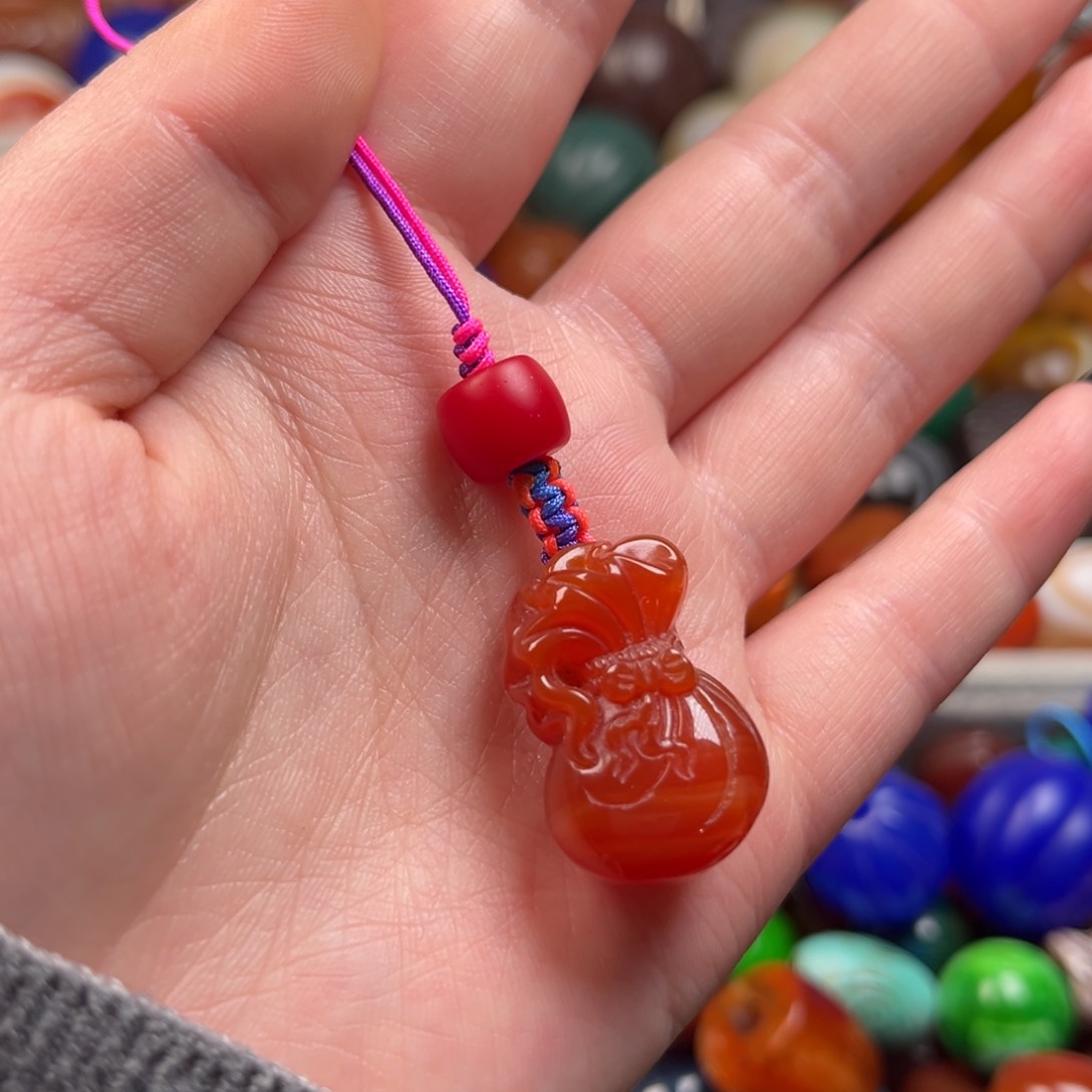 玛瑙/玉髓颈饰未镶嵌