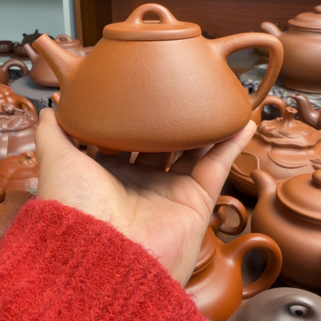 茶壶紫砂红降坡半手工容量240