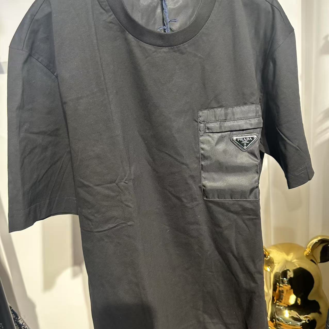 99新 Prada/普拉达 拼接口袋黑T恤 122