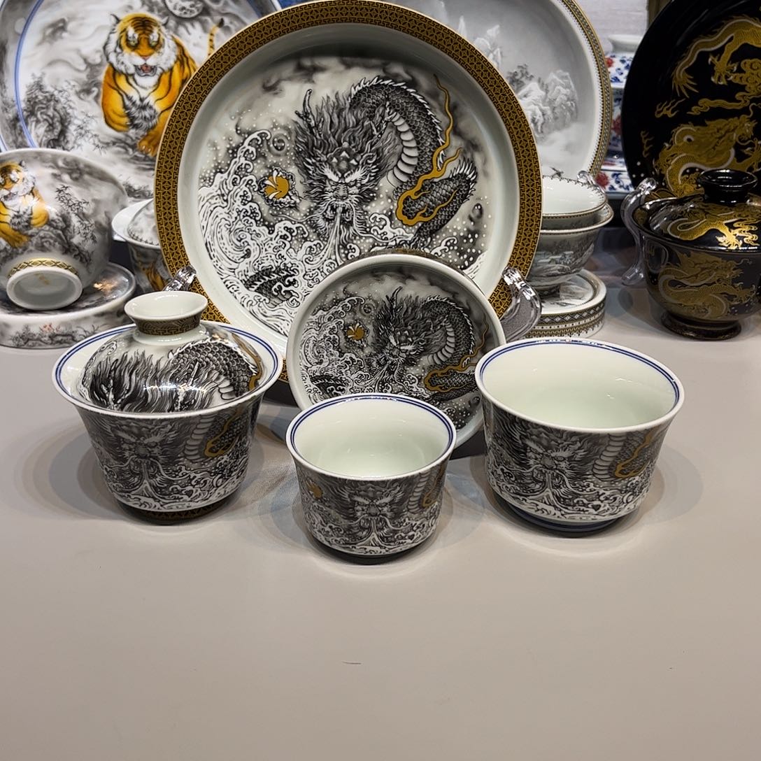 景德镇陶瓷艺术品