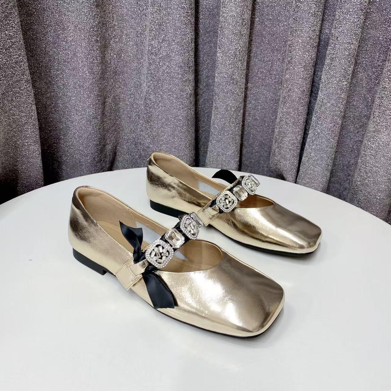 C3060  金色  时尚舒适平跟方头浅口女玛丽珍单鞋