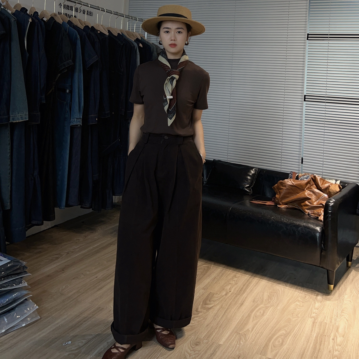 EMONl秋季十三行爆款显瘦遮肉加厚阔腿裤女2025韩系休闲裤14225