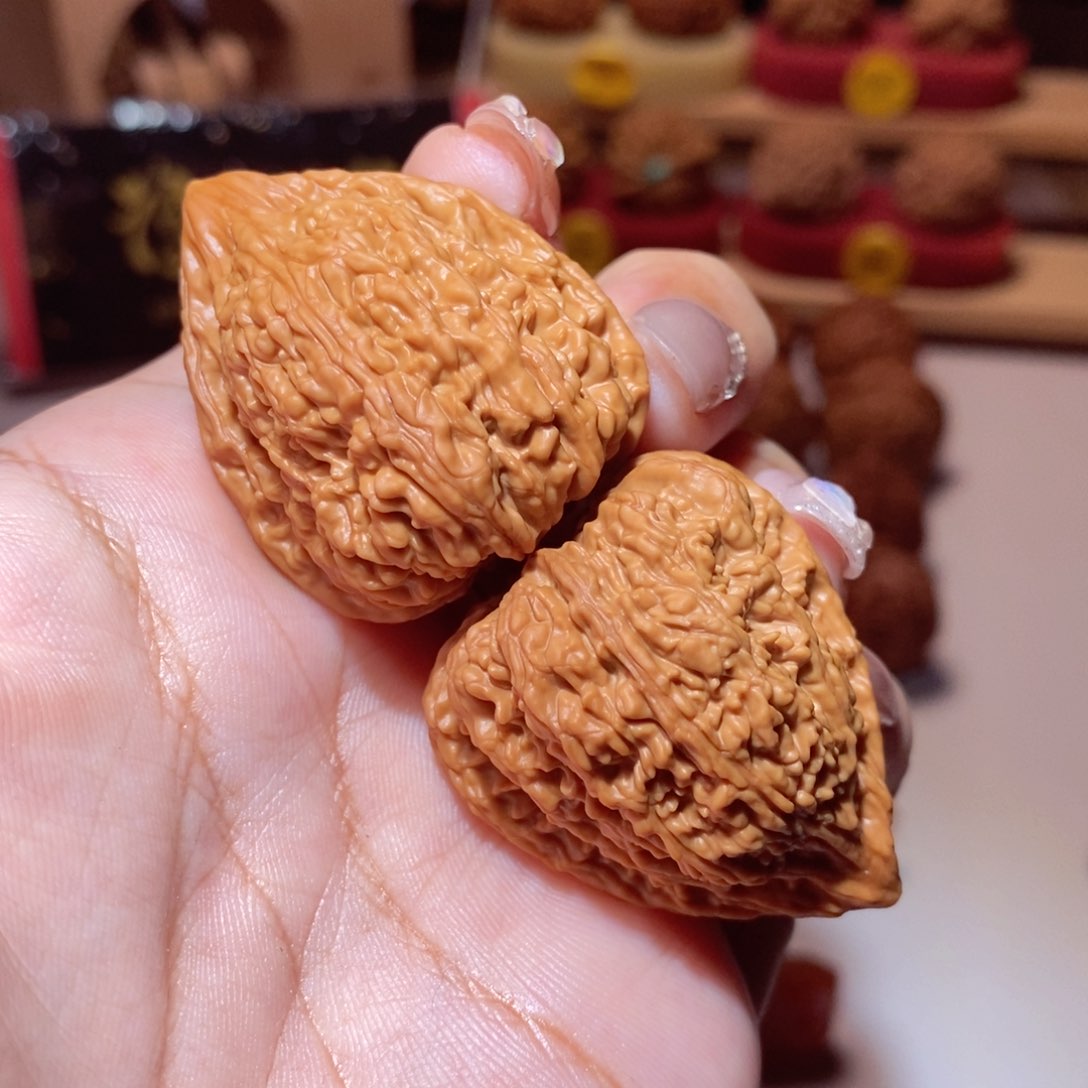 文玩核桃把件345全品塔尖