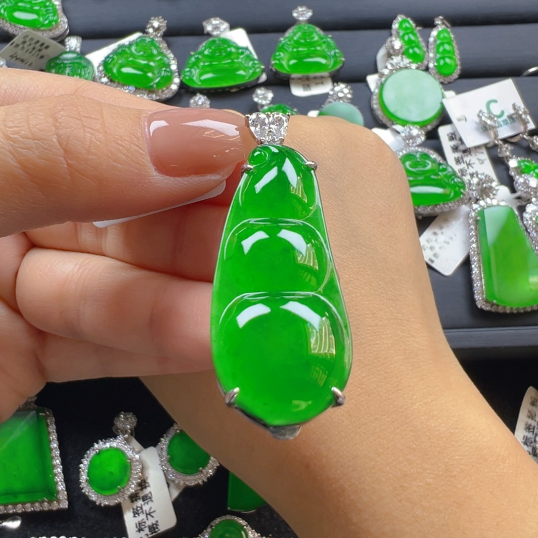 翡翠银S925镶嵌颈饰豆子