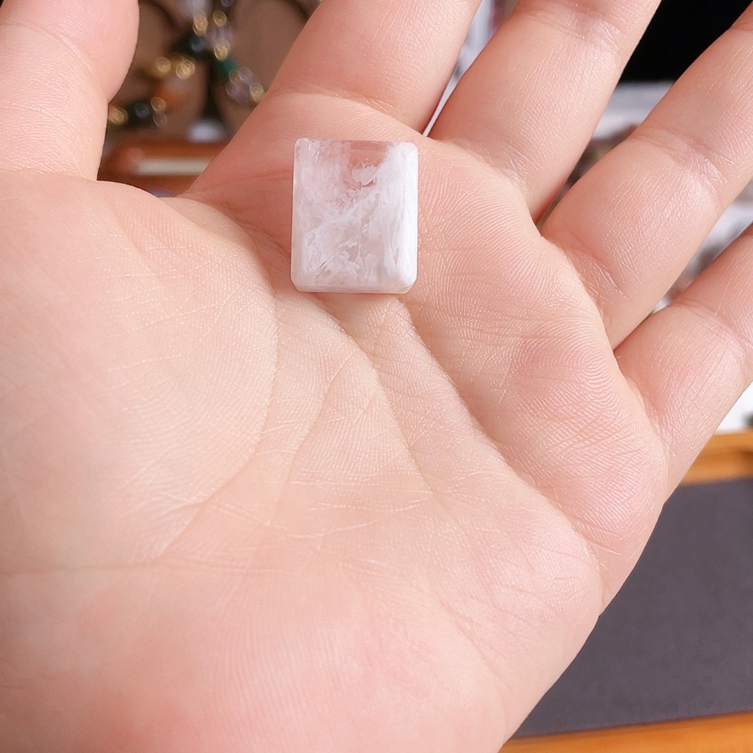 查罗石合金珠宝半成品