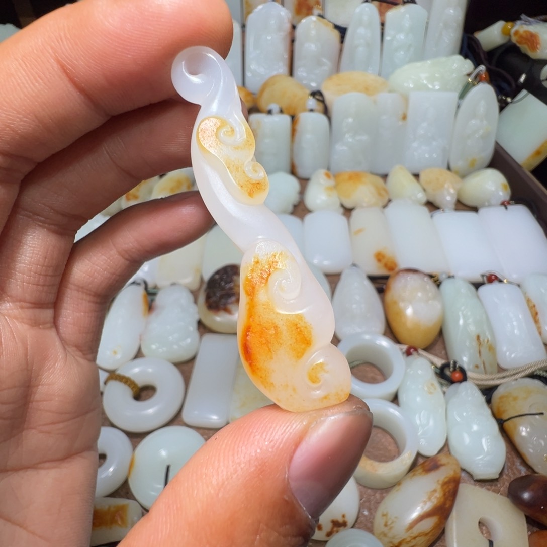 和田玉吊坠(不含链)未镶嵌L*i