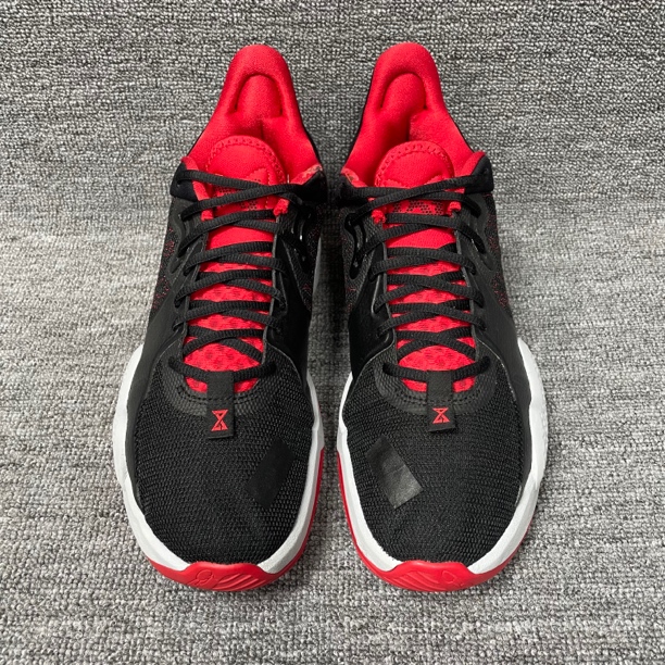 44码 pg5 黑红 无原盒 篮球鞋