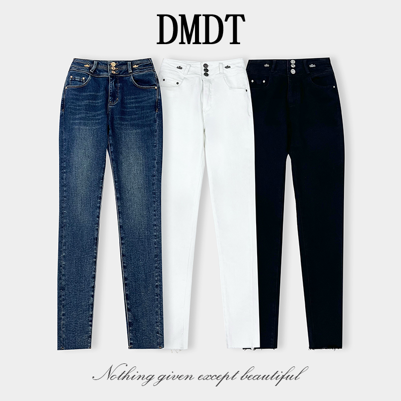 【DMDT服饰】2025冬季新品 “‌立体有型”显腿长加绒加厚女牛仔裤8293