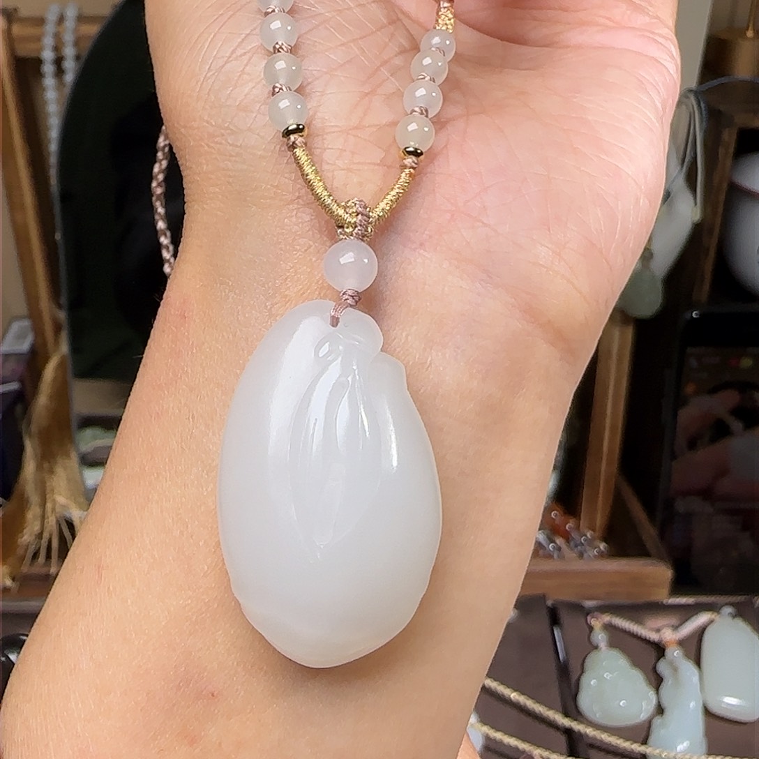 和田玉颈饰未镶嵌