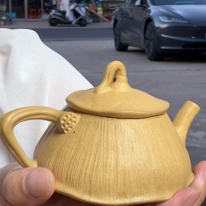 茶壶紫砂黄金段半手140