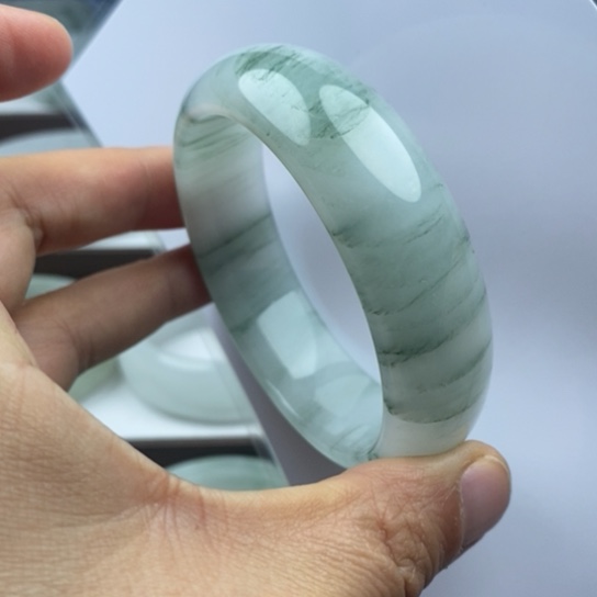 石英质玉（金丝玉）未镶嵌手镯