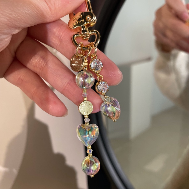 6891白色挂件原创手机链