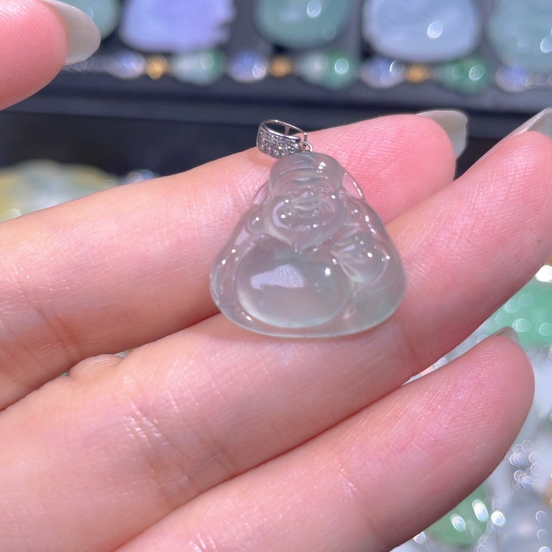 颈饰18K金镶嵌翡翠翡翠