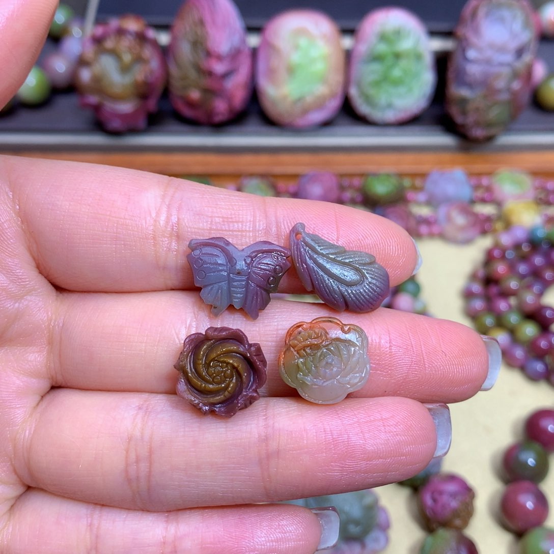 玛瑙挂件未镶嵌盐源