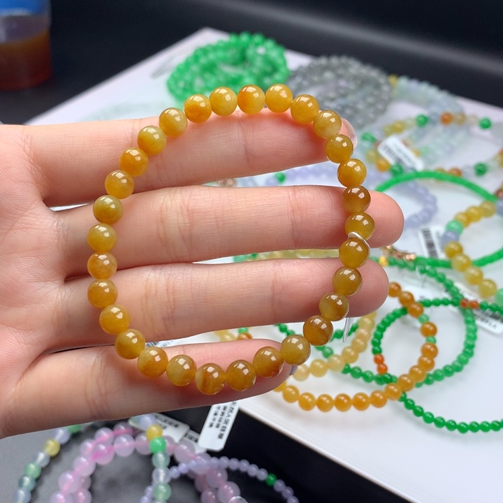 翡翠手镯未镶嵌卡